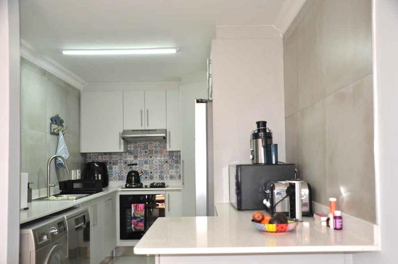 2 Bedroom Property for Sale in Island View Western Cape